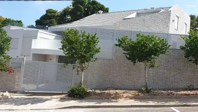 חלל מגורים בפרויקט אדריכלות ועיצוב פנים